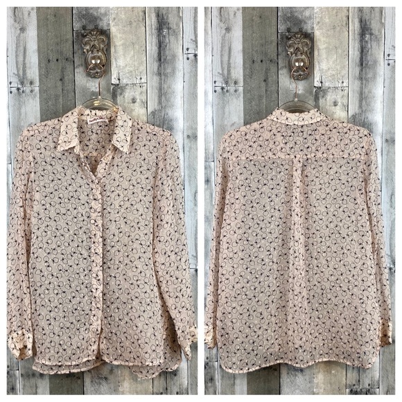 See By Chloe Light Pink Circle Embroidered Blouse Size 4. - Picture 10 of 11